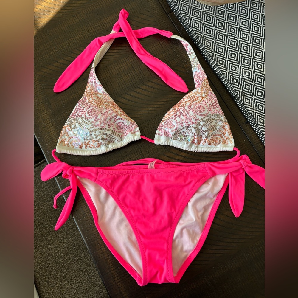 Victoria Secret bathing suit bikini